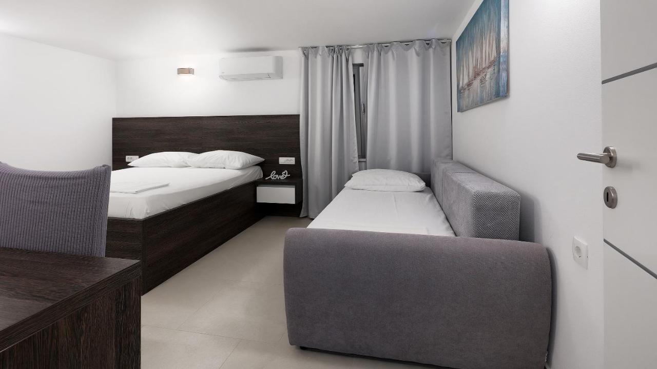 Vegas Apartment *