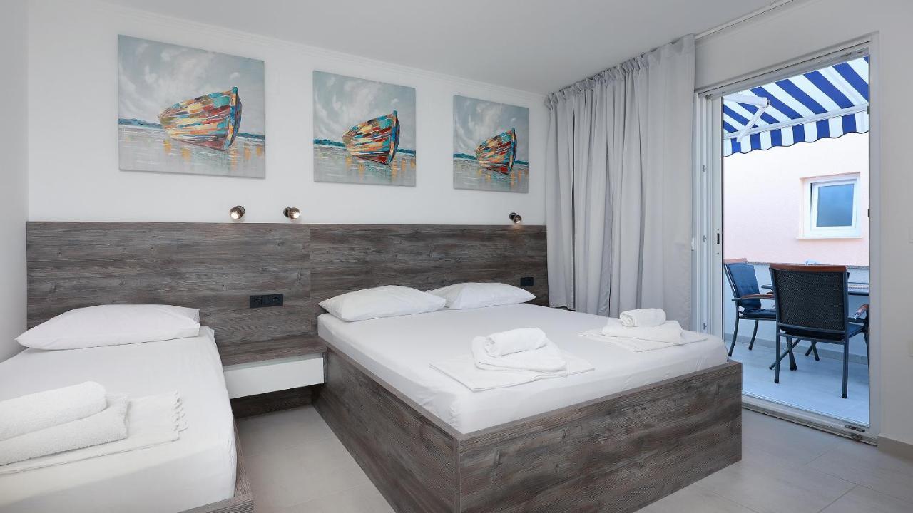 Vegas Apartment *